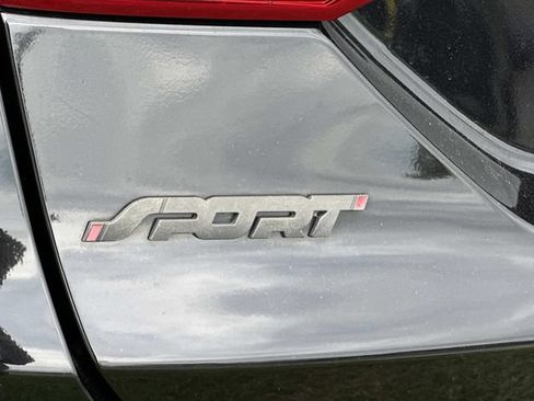 Used 2017 Ford Fusion SE AWD/4WD image 16