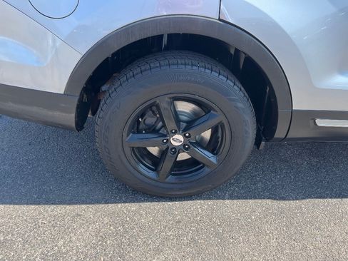 Used 2016 Ford Explorer XLT AWD/4WD image 44