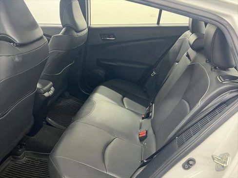 Certified 2022 Toyota Prius Prime XLE image 9