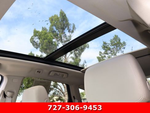 Used 2014 Cadillac SRX Luxury image 5