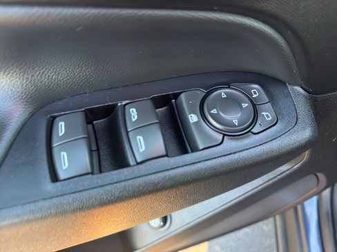 Certified 2018 Chevrolet Equinox LT w/ Sun & Infotainment Package AWD/4WD image 12