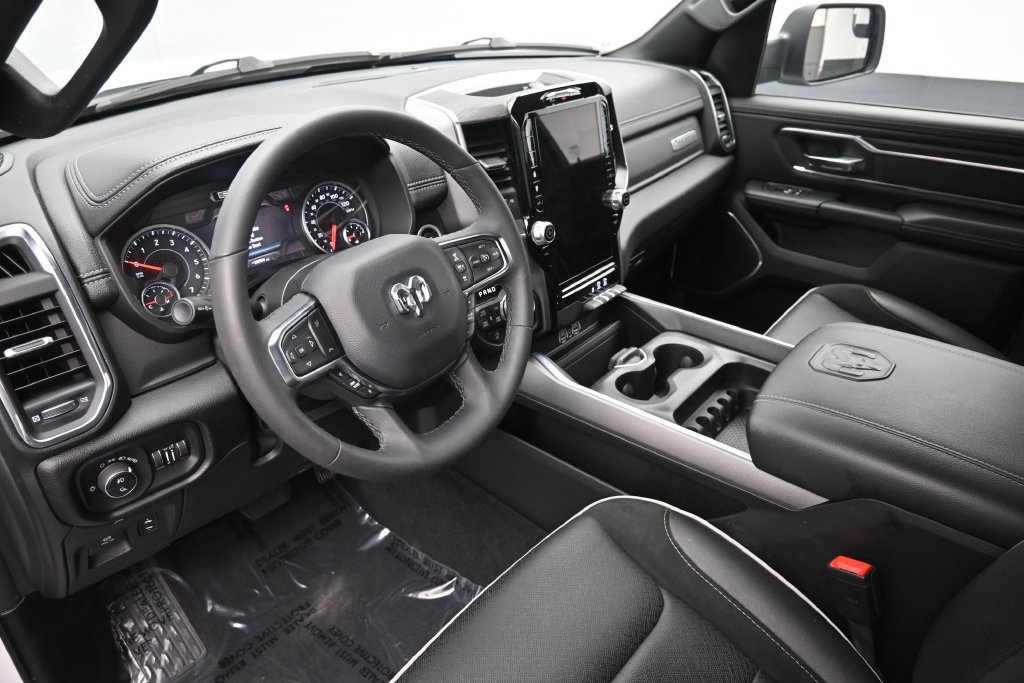 Used 2026 RAM 1500 Laramie AWD/4WD image 18