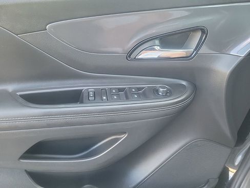 Used 2022 Buick Encore Preferred w/ Safety Package II AWD/4WD image 18