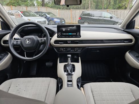 Used 2023 Honda HR-V LX image 17