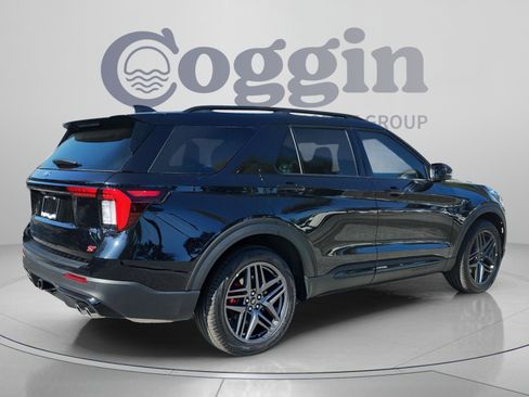 New 2026 Ford Explorer ST w/ Sun And Sound Package RWD image 6