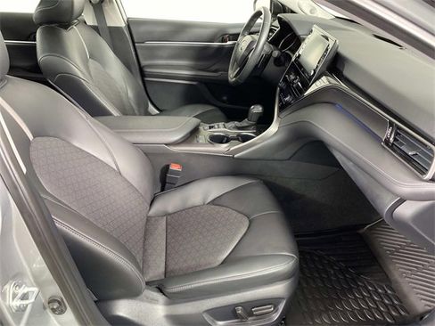 Used 2024 Toyota Camry XSE image 11