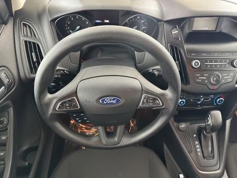 Used 2018 Ford Focus SE image 28
