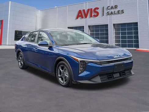 Used 2025 Kia K4 FWD image 3