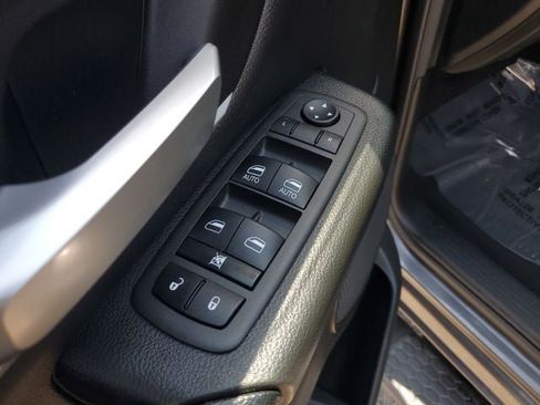 Used 2022 RAM 1500 Big Horn w/ Night Edition RWD image 23