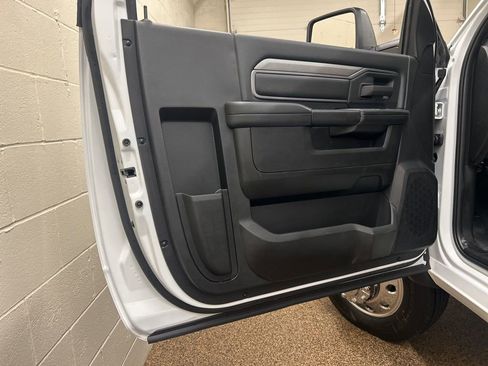 New 2026 RAM 5500 Tradesman AWD/4WD image 9