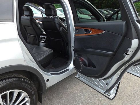 Used 2016 Lincoln MKX Select w/ Select Plus Package AWD/4WD image 40