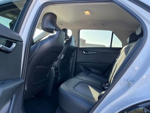 Used 2023 Kia Niro Wind FWD image 14