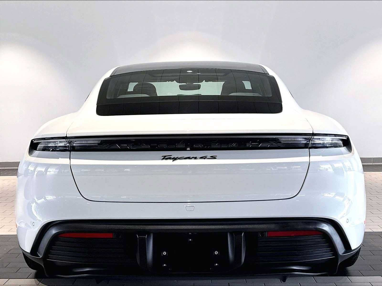 Used 2023 Porsche Taycan 4S AWD/4WD image 9