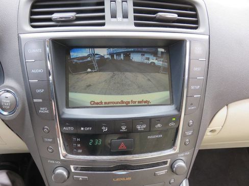 Used 2010 Lexus IS 250 RWD image 18