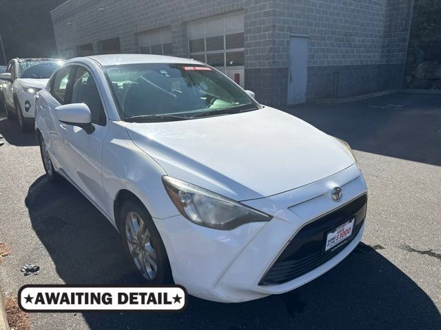 Used 2017 Toyota Yaris iA FWD image 1