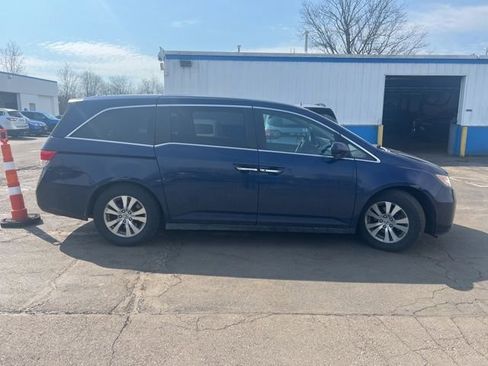 Used 2016 Honda Odyssey SE image 1
