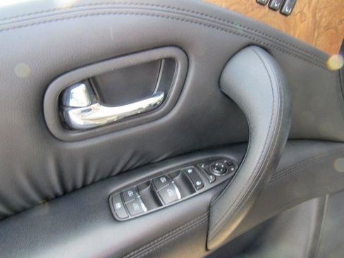 Used 2021 Nissan Armada SL image 13