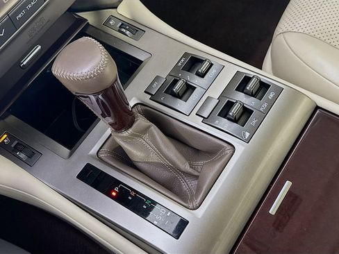 Used 2014 Lexus GX 460 Luxury image 20