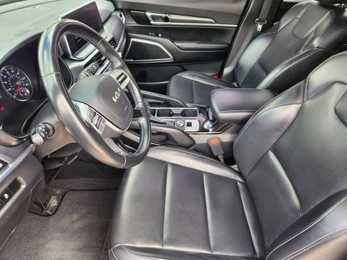 Used 2022 Kia Telluride S FWD image 12