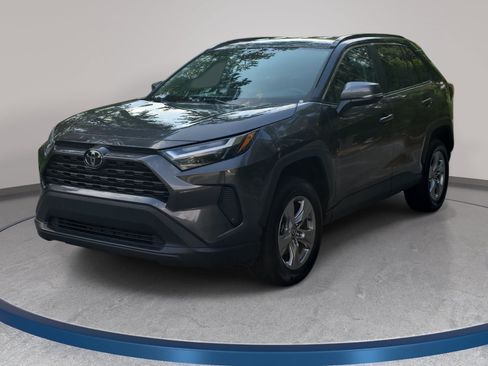 Used 2024 Toyota RAV4 XLE AWD/4WD image 1