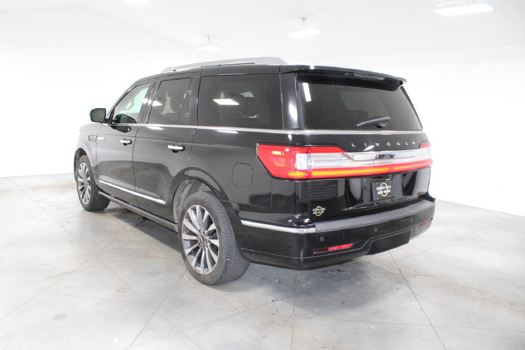 Used 2018 Lincoln Navigator Select RWD image 5