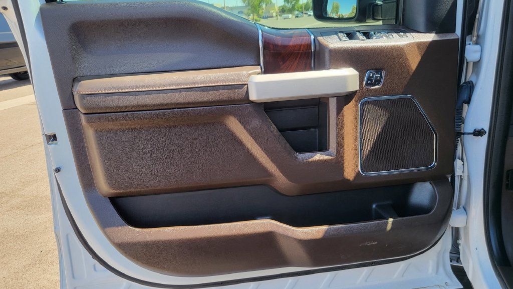 Used 2017 Ford F350 King Ranch w/ King Ranch Ultimate Package AWD/4WD image 25