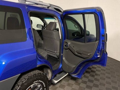 Used 2015 Nissan Xterra PRO-4X AWD/4WD image 34