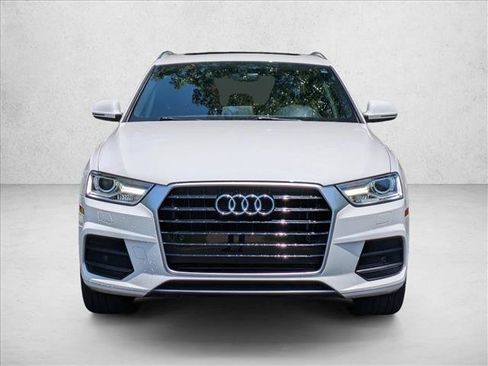Used 2017 Audi Q3 2.0T Premium w/ Convenience Package FWD image 2