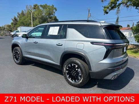 Certified 2025 Chevrolet Traverse Z71 w/ Driver Confidence Package image 4