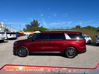 Used 2025 Kia Carnival SX