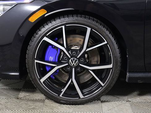 Used 2024 Volkswagen Golf R AWD/4WD image 26