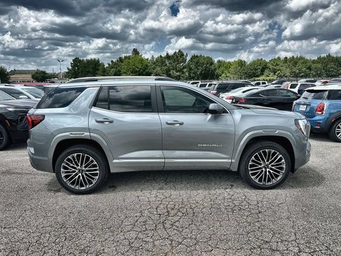 New 2026 GMC Terrain Denali AWD/4WD image 10