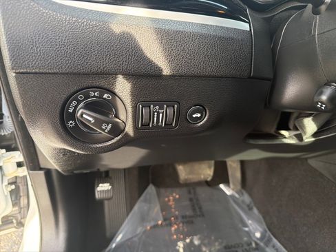 Used 2022 Chrysler 300 S w/ Comfort Group image 29