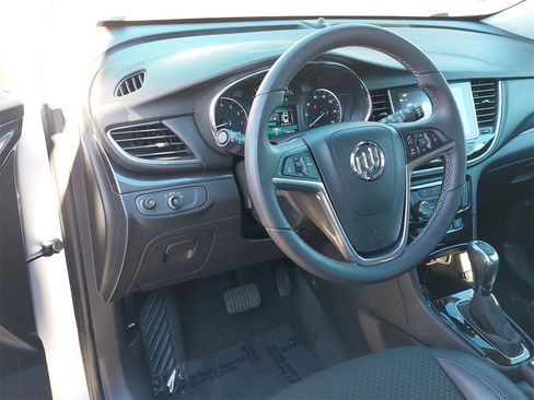 Used 2018 Buick Encore Preferred image 15
