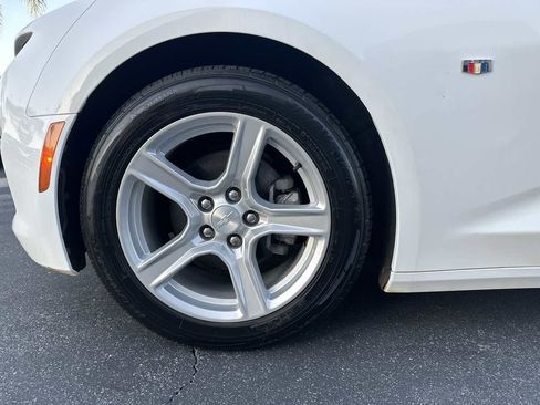 Used 2020 Chevrolet Camaro LT image 39