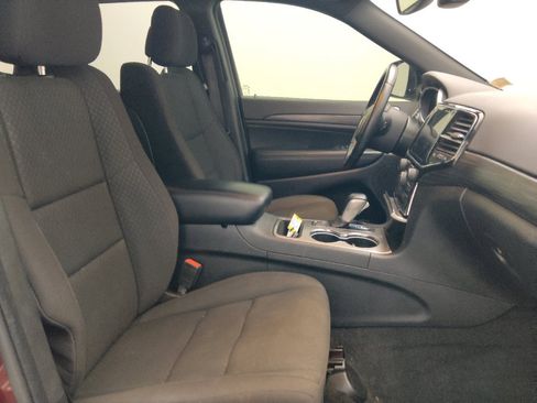 Used 2022 Jeep Grand Cherokee Laredo E RWD image 21