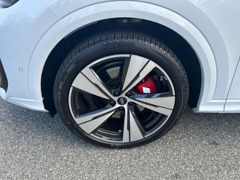 New 2025 Audi SQ5 Premium Plus image 27