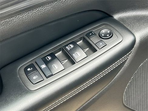 Used 2021 Jeep Grand Cherokee Freedom Edition image 16