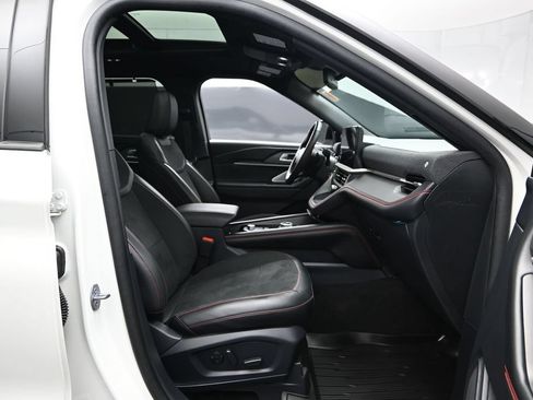 Used 2025 Ford Explorer ST AWD/4WD image 20