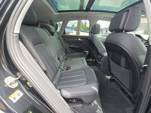 Used 2022 Audi Q5 2.0T Premium Plus w/ Premium Plus Package AWD/4WD image 12