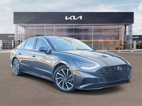 Used 2022 Hyundai Sonata Limited image 1