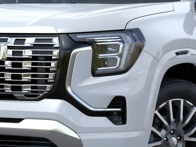 New 2027 GMC Terrain Denali w/ LPO, Black Badging Package AWD/4WD image 10