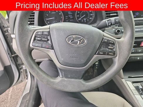Used 2018 Hyundai Elantra SE FWD image 6