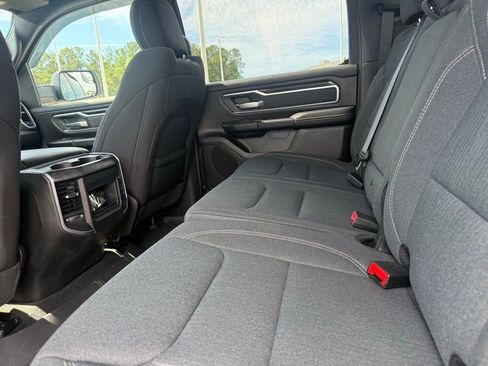 Used 2022 RAM 1500 Big Horn AWD/4WD image 16