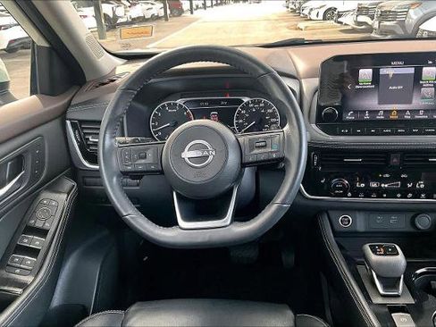 Certified 2023 Nissan Rogue SL w/ SL Premium Package image 6