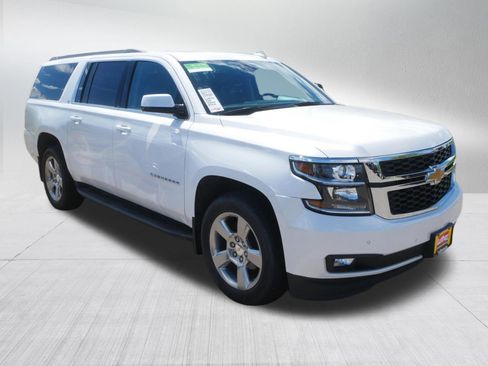 Used 2020 Chevrolet Suburban LT AWD/4WD image 3