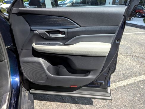 Used 2024 Toyota Grand Highlander AWD Hybrid image 35