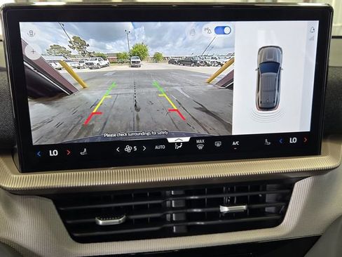 New 2026 Ford Explorer Active image 14