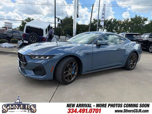Used 2024 Ford Mustang GT Premium RWD image 6