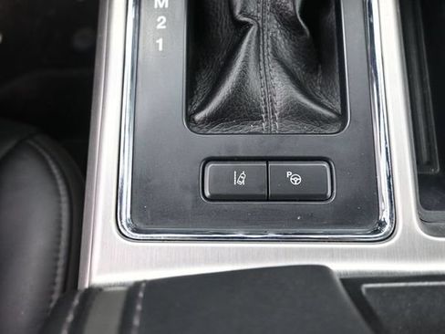 Used 2015 Ford F150 Platinum w/ Equipment Group 701A Luxury AWD/4WD image 25